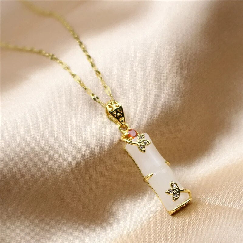 Collar de jade