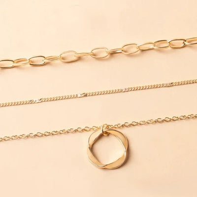 Retro – Collar dorado en capas